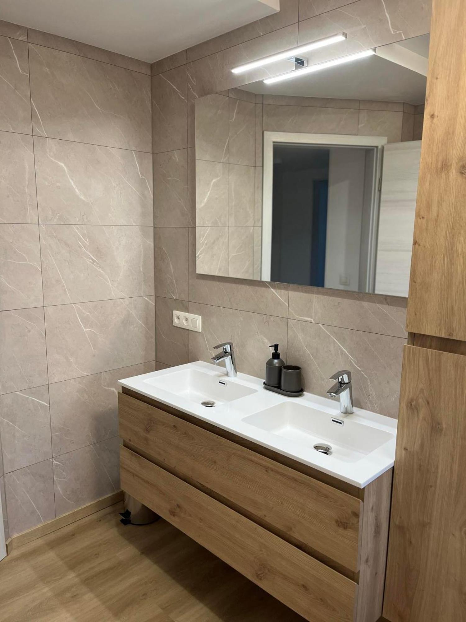 פלורנוויל Residence De La Roseraie מראה חיצוני תמונה